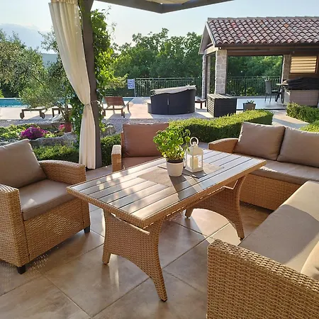 Villa Veselici *