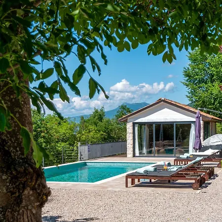 Veselici Villa